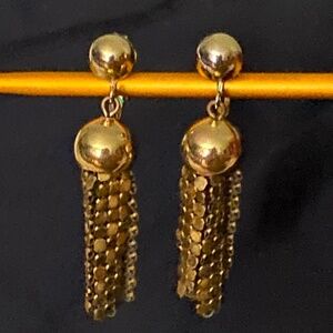 Whiting and Davis snakeskin clip-on disco mesh earrings 🤩